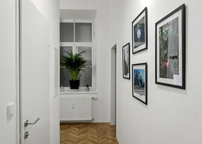 Апартаменты In Stylish & Cozy I Self Check-in